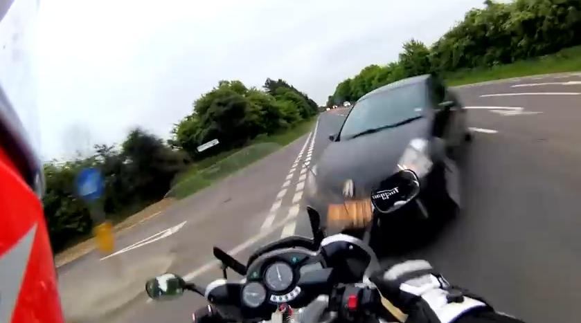 nagranie z tragicznego wypadku motocyklisty